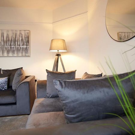 Doctors Lane Stylish 3 Bedroom Family House With Parking Мелтън Моубрей Екстериор снимка