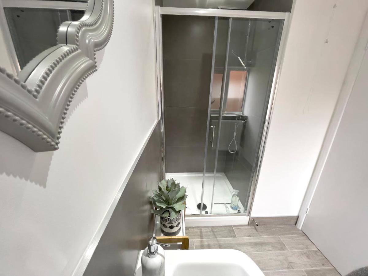 Doctors Lane Stylish 3 Bedroom Family House With Parking Мелтън Моубрей Екстериор снимка